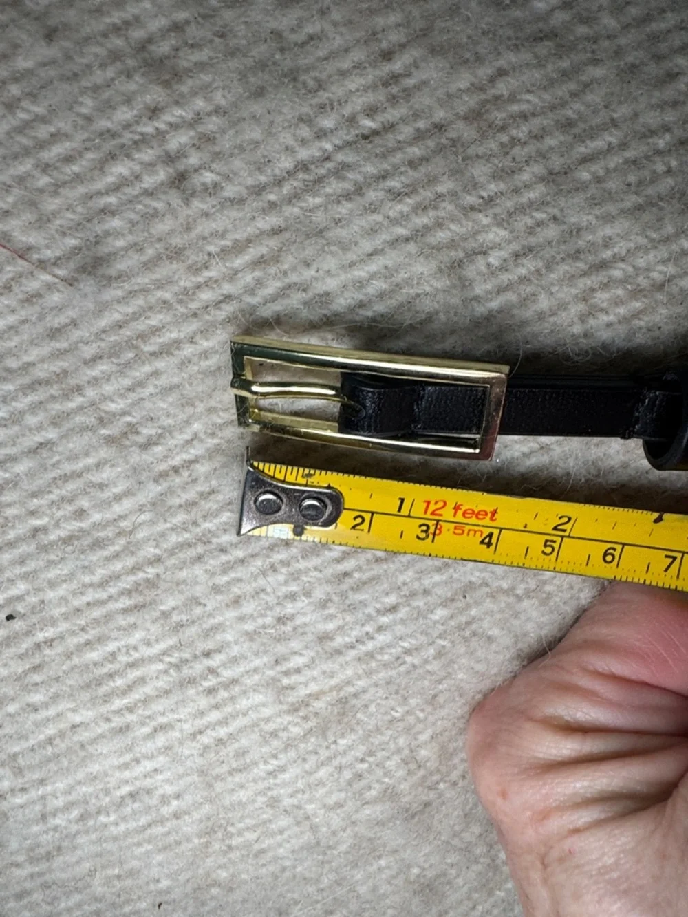 SUPER SKINNY Black Vegan Faux Leather Belt Gold Tone Buckle Size 8 $25 EUC KL
